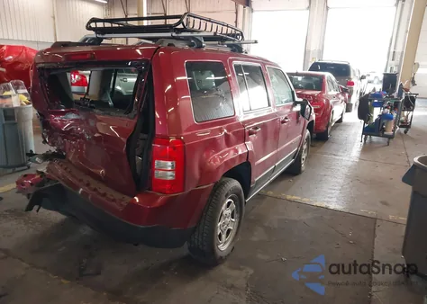 2014 Jeep Patriot Sport z USA, uszkodzony, nr VIN 1C4NJRBB8ED924482